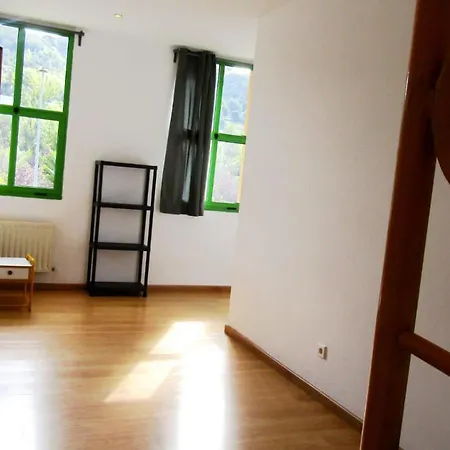 El Floran Hostel *